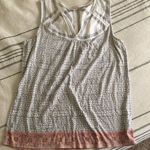 Sleeveless print blouse